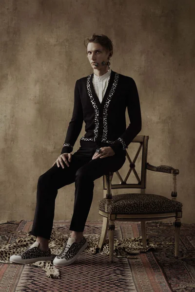 Look 5